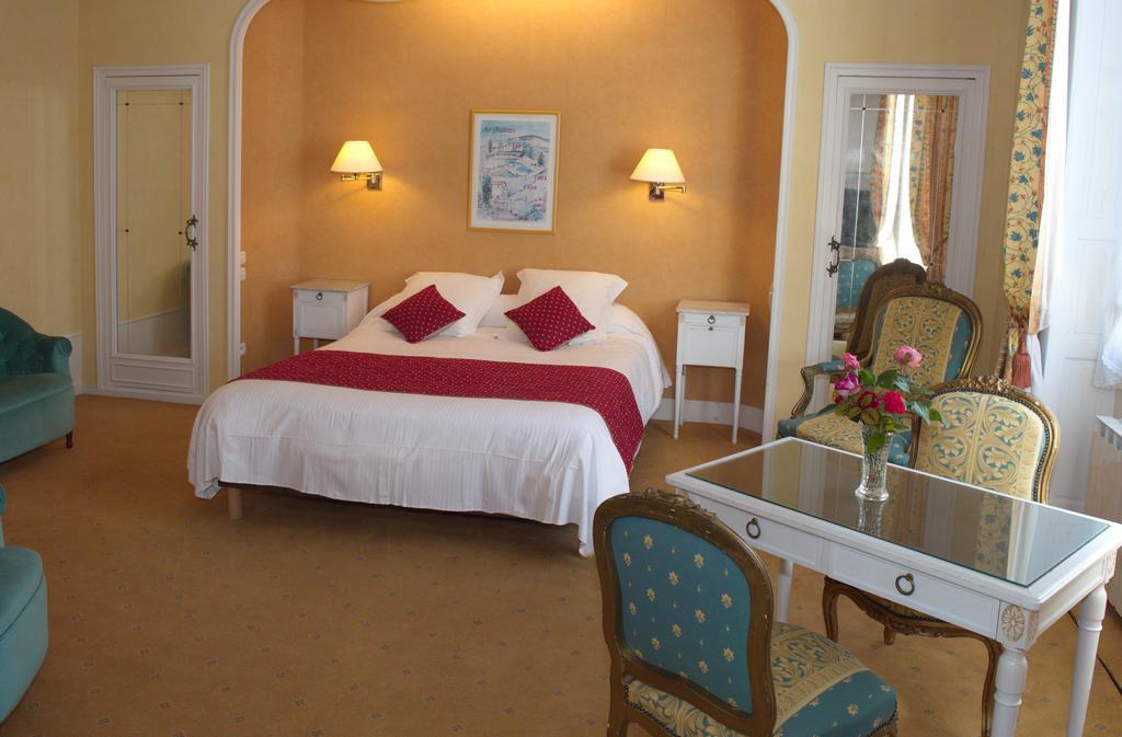Appart hôtel Aux Meublés Du Manoir 3*